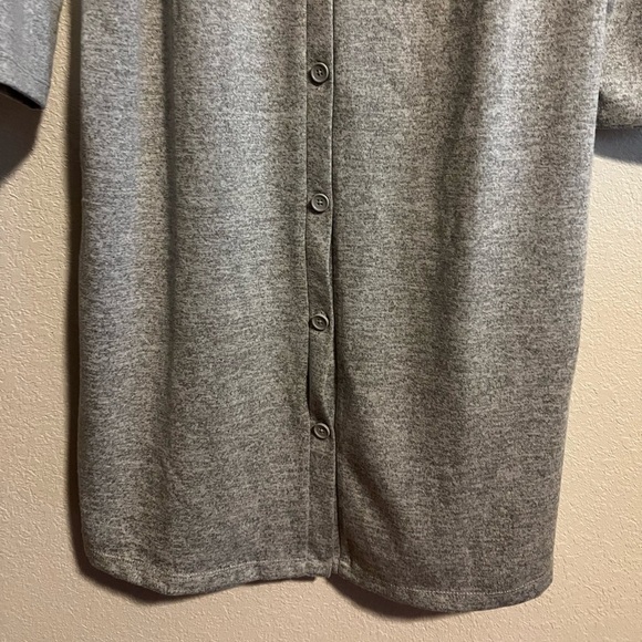 Denim&Co Long Gray Button Down Cardigan Size Small - Picture 3 of 8